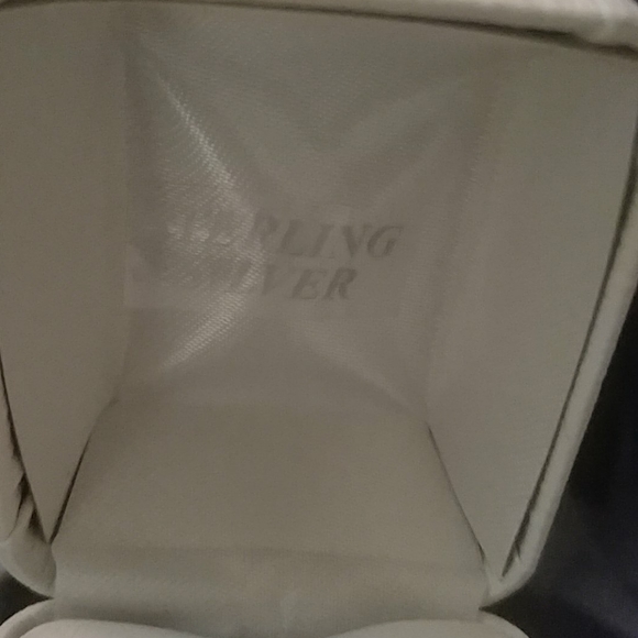 Marcasite, Silver, Mother of Pearl Ring - Picture 4 of 4